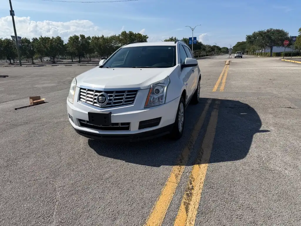 2015 Cadillac SRX FWD's photo