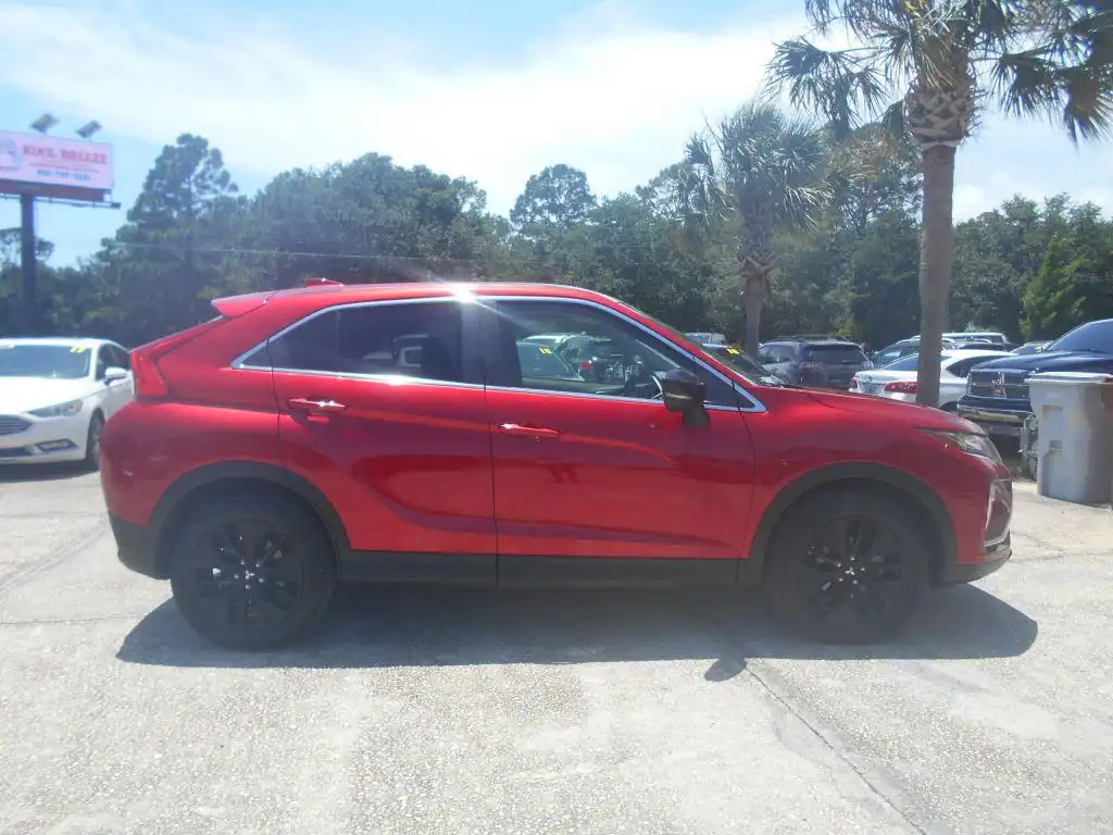 2020 Mitsubishi Eclipse Cross LE 2WD's photo