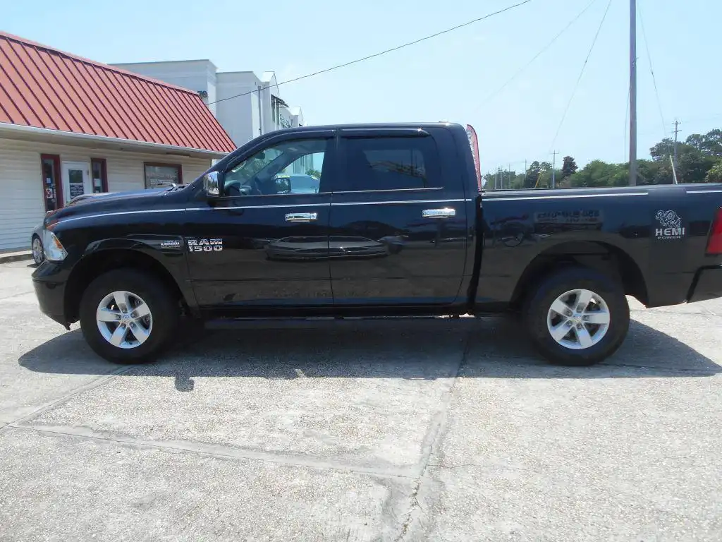 2016 RAM 1500 Tradesman 4x4 Crew Cab 5'7's photo