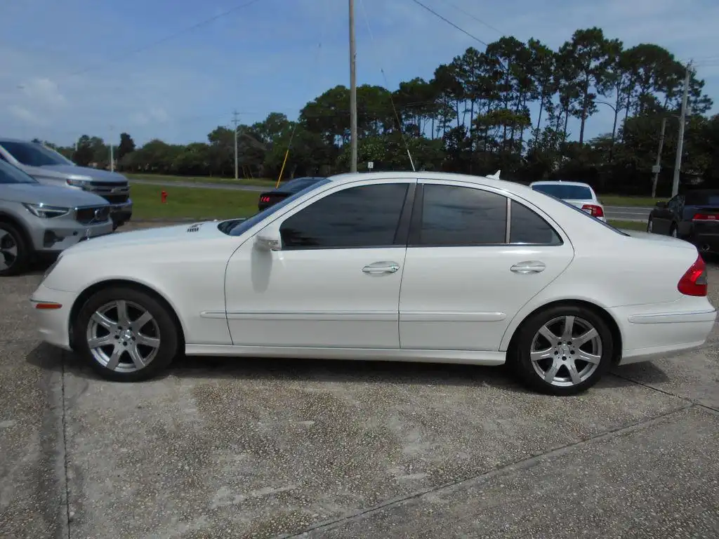 2007 Mercedes-Benz E-Class E350 4MATIC's photo