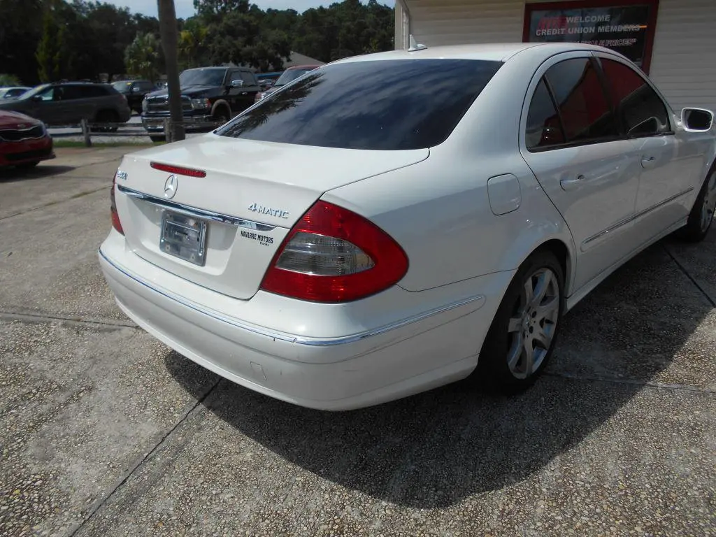 2007 Mercedes-Benz E-Class E350 4MATIC photo 5