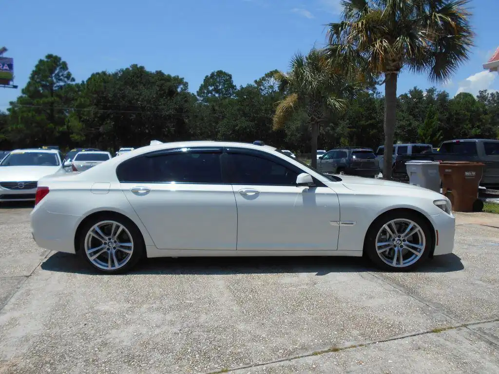 2012 BMW 7 Series 750Li's photo