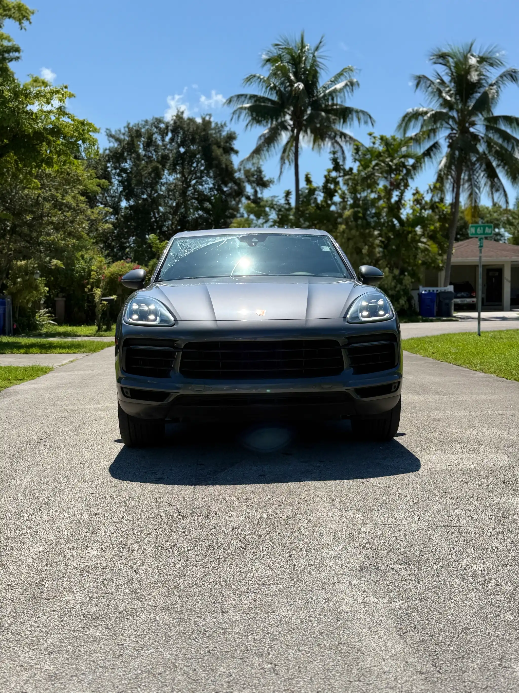 2019 Porsche Cayenne Base's photo