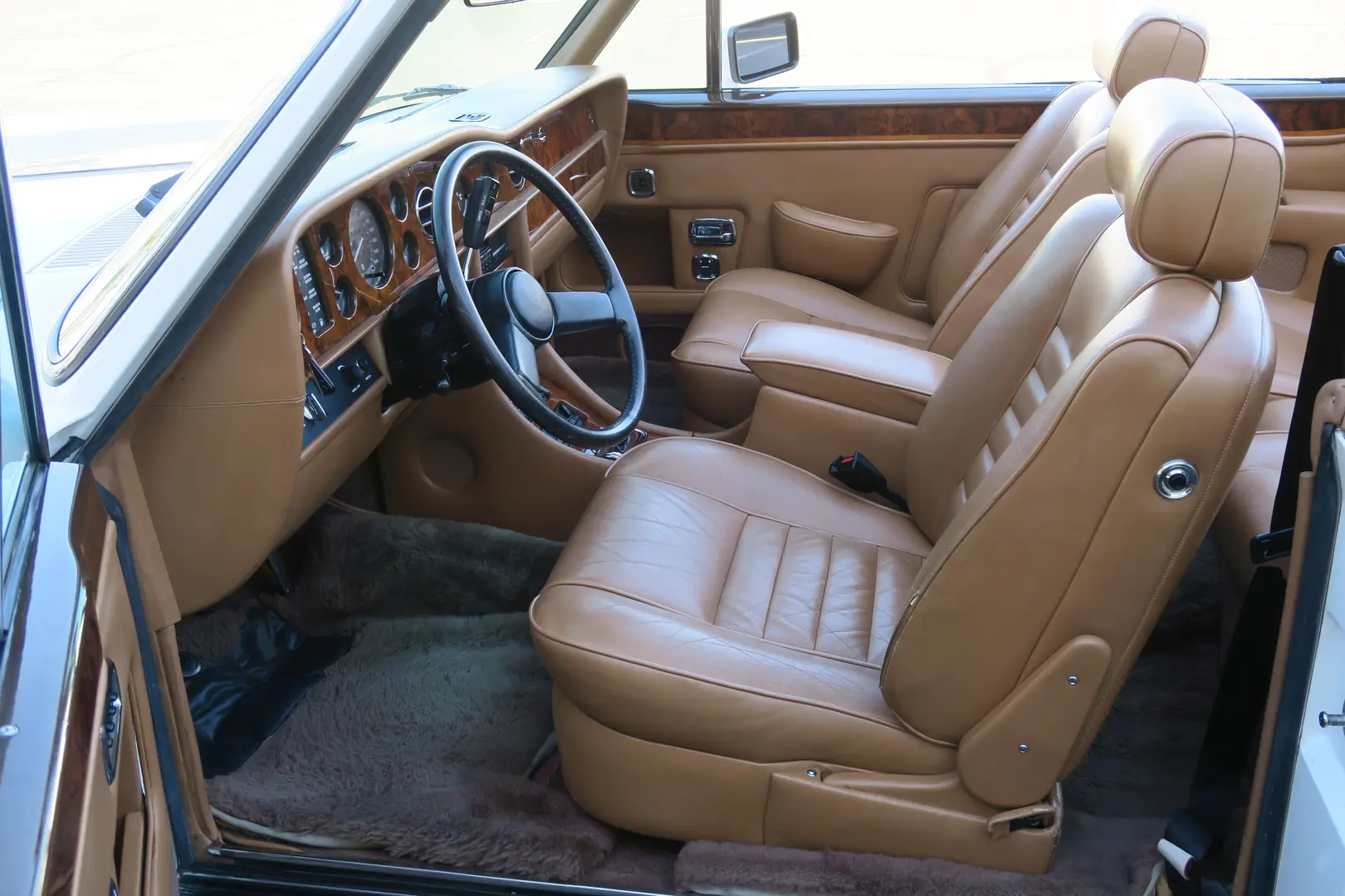 1989 Rolls-Royce Corniche undefined photo 4
