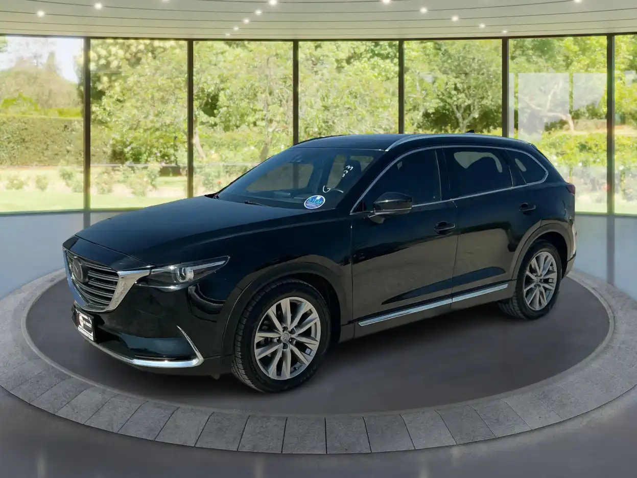 2016 Mazda CX-9 Signature AWD's photo