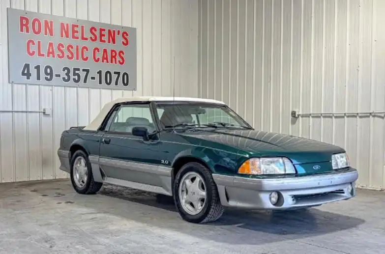 1992 Ford Mustang's photo