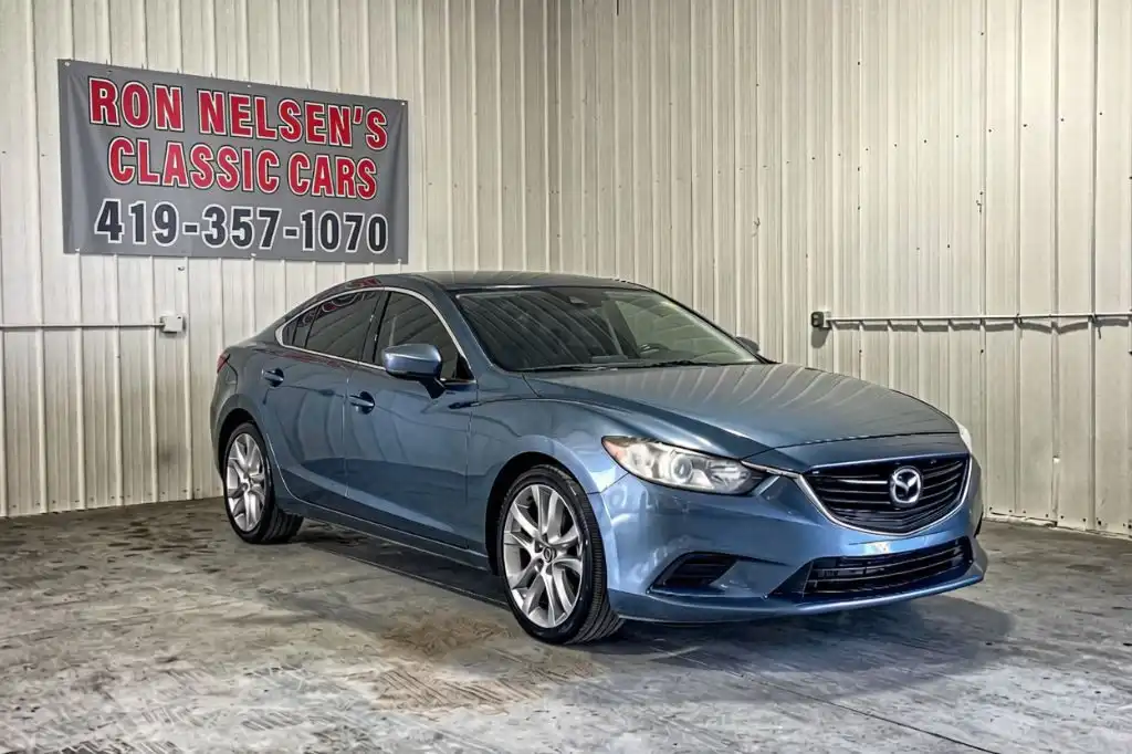 2017 Mazda EZ-6 i Touring Auto's photo