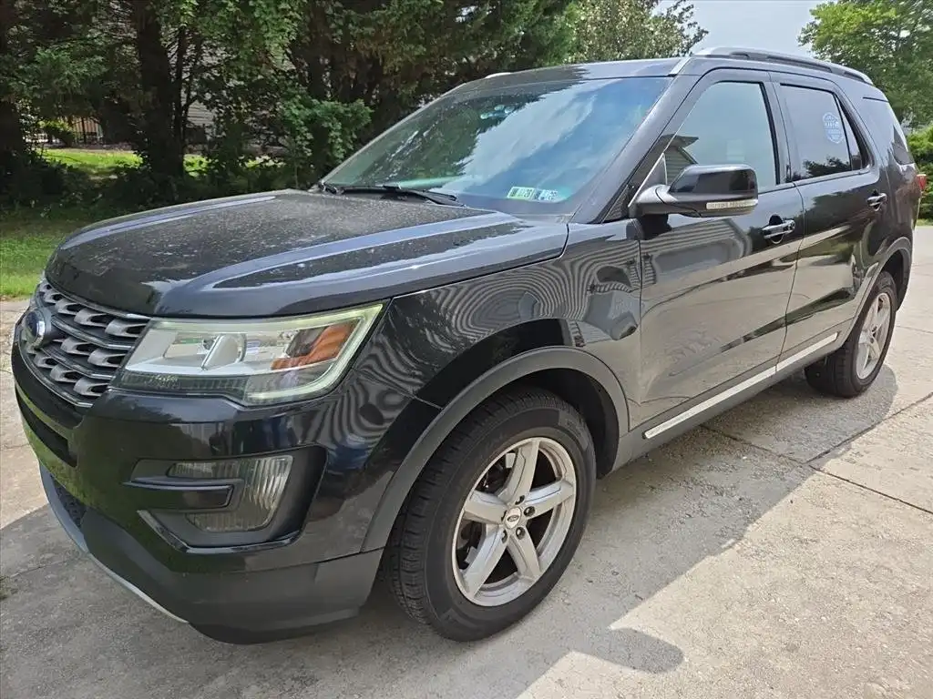 2016 Ford Explorer XLT 4WD's photo