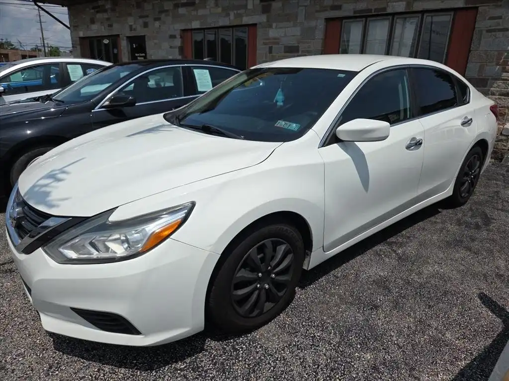 2017 Nissan Altima 2.5 S's photo
