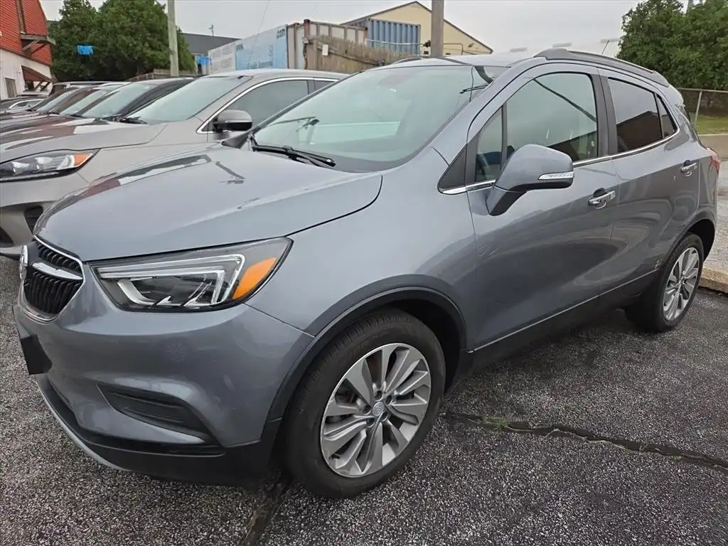 2019 Buick Encore Preferred's photo