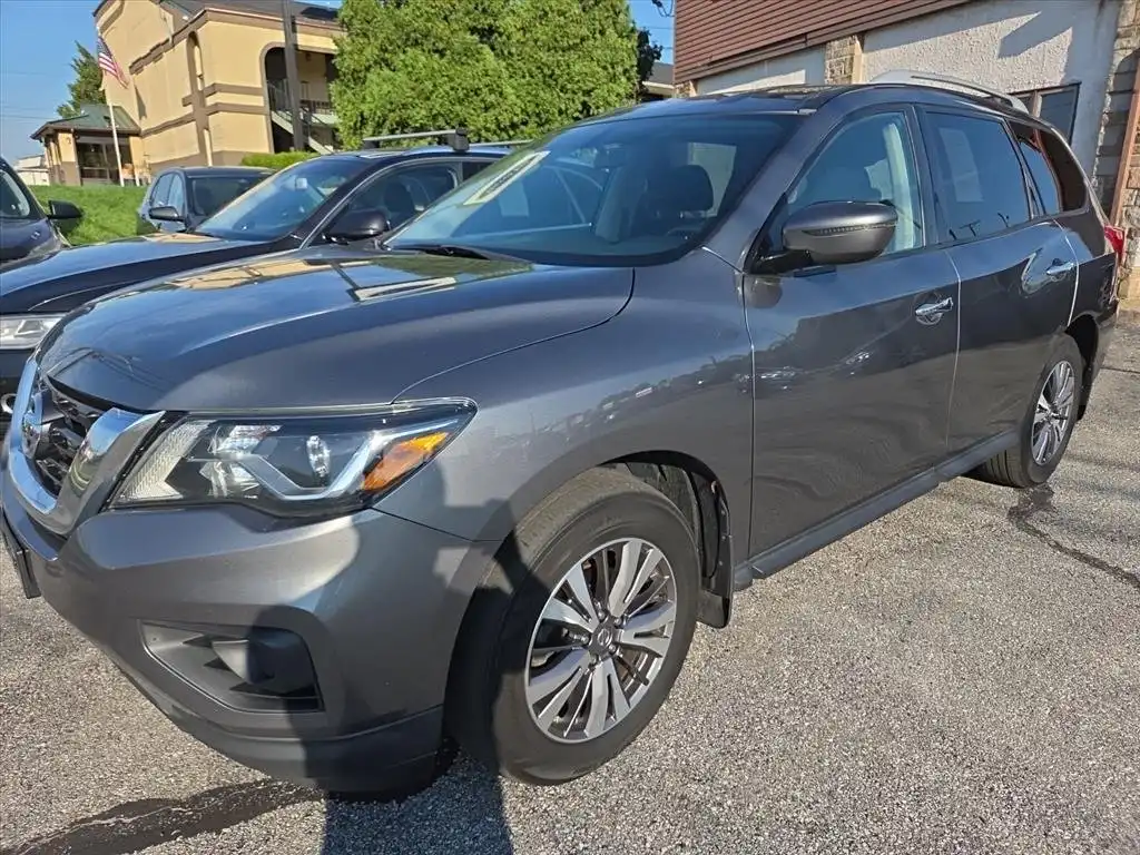 2020 Nissan Pathfinder S 4WD's photo