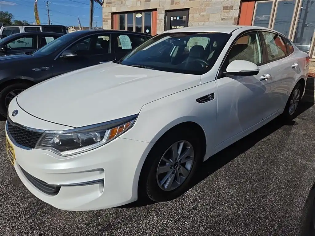 2016 Kia Optima LX Auto's photo