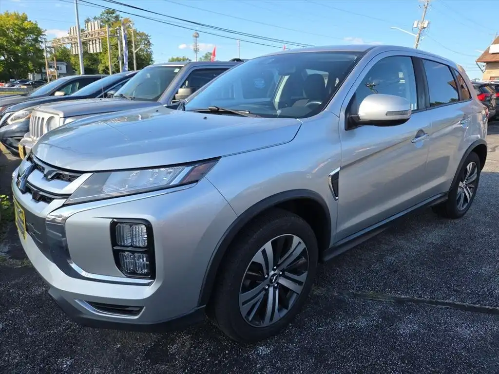 2020 Mitsubishi Outlander Sport 2.0 SE AWC CVT's photo
