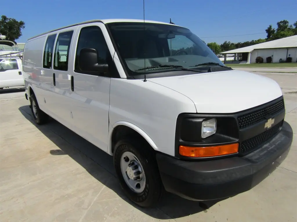 2015 Chevrolet Express Work Van HD 2500 Extended photo 4