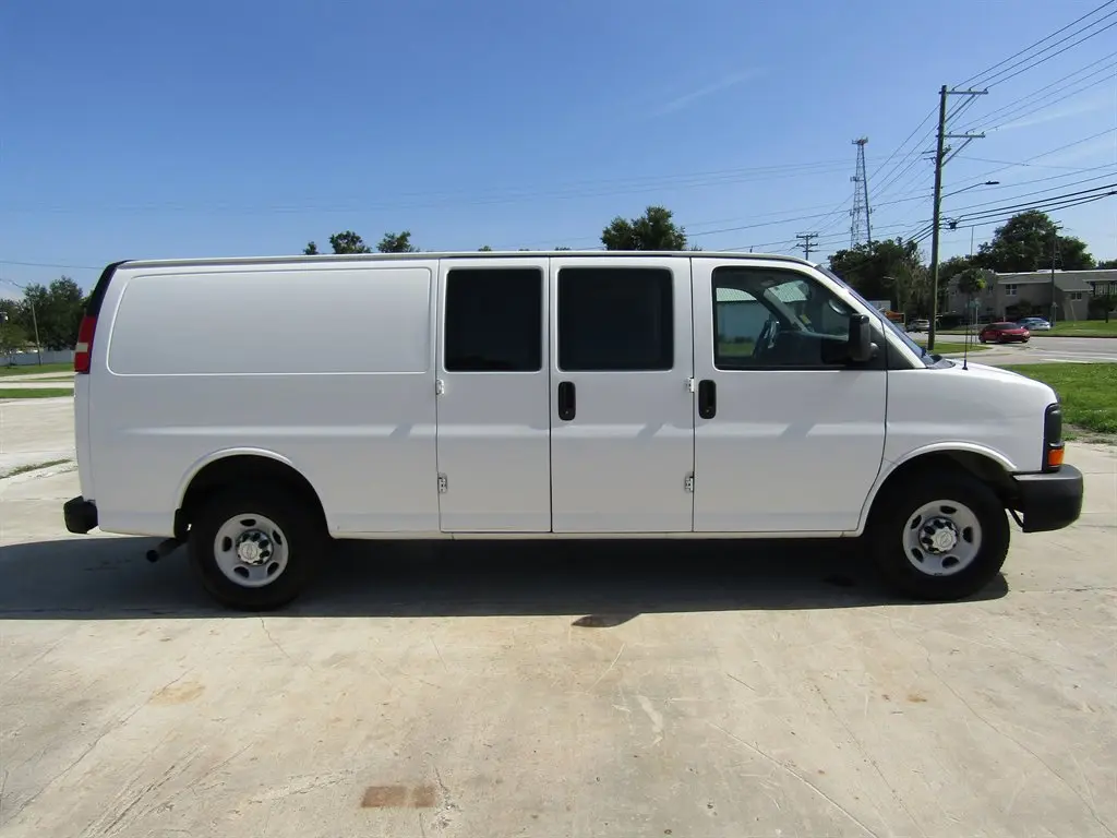 2015 Chevrolet Express Work Van HD 2500 Extended photo 5