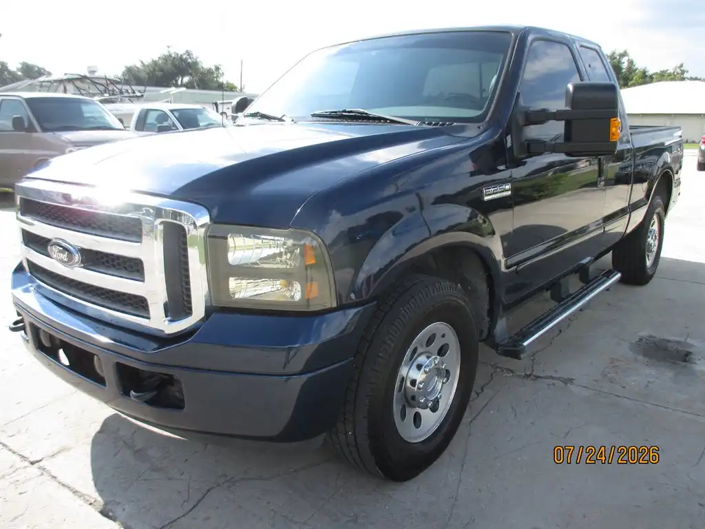 2006 Ford F-250 Lariat SuperCab SWB's photo