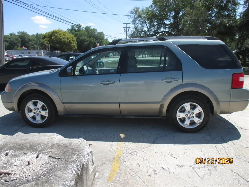 2007 Ford Freestyle SEL photo 5