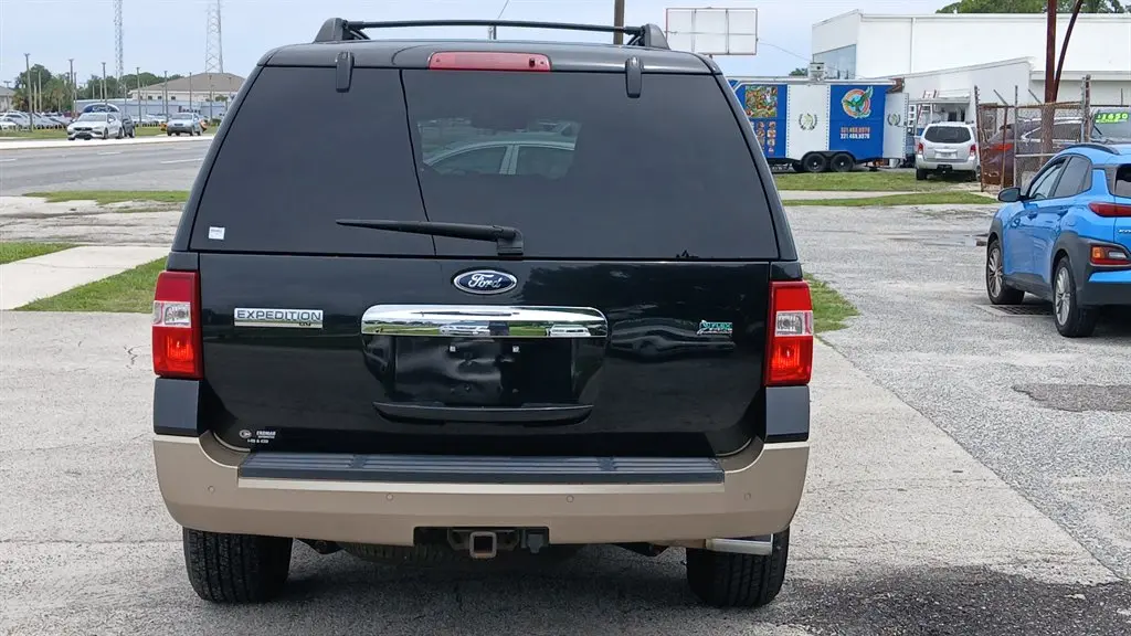 2013 Ford Expedition XLT photo 5