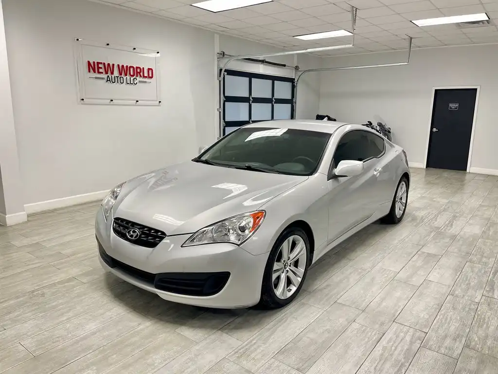 2011 Hyundai Genesis Coupe 2.0T 5-Speed A/T's photo