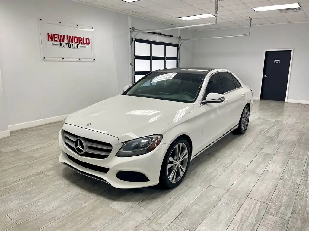 2017 Mercedes-Benz C-Class C300's photo