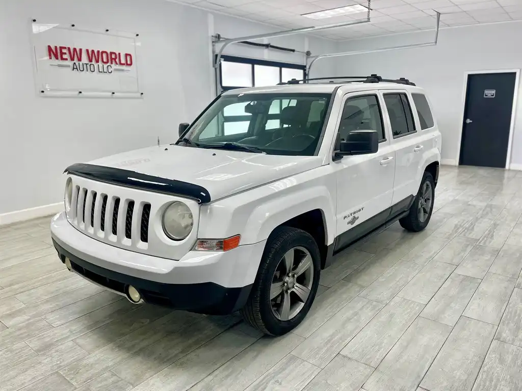 2014 Jeep Patriot Latitude's photo