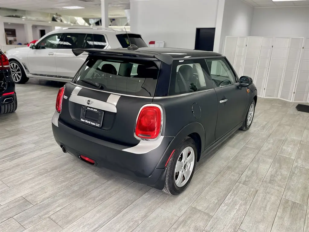 2015 MINI Cooper Base photo 5
