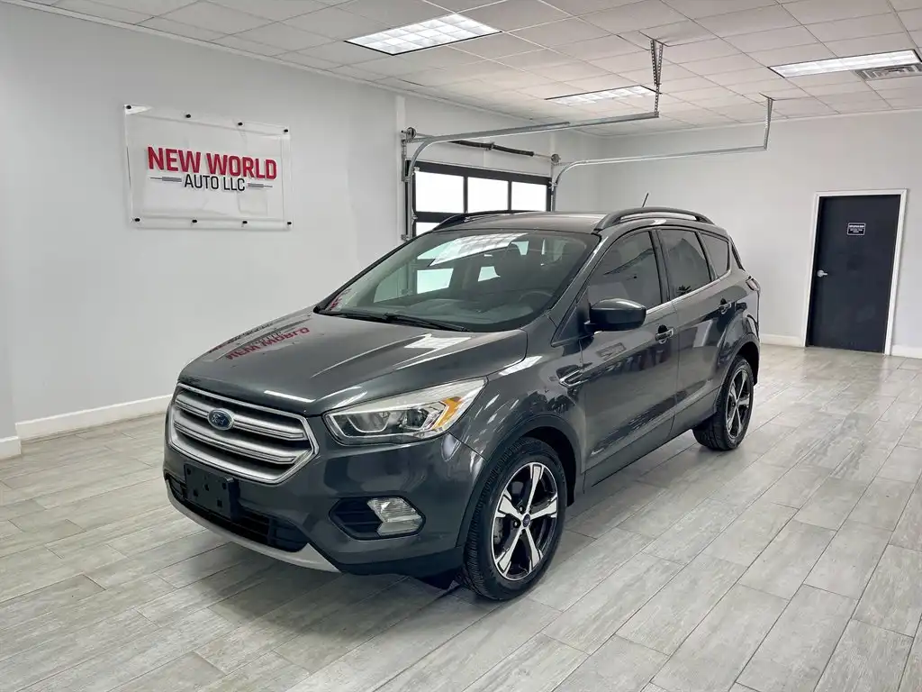 2018 Ford Escape SEL's photo