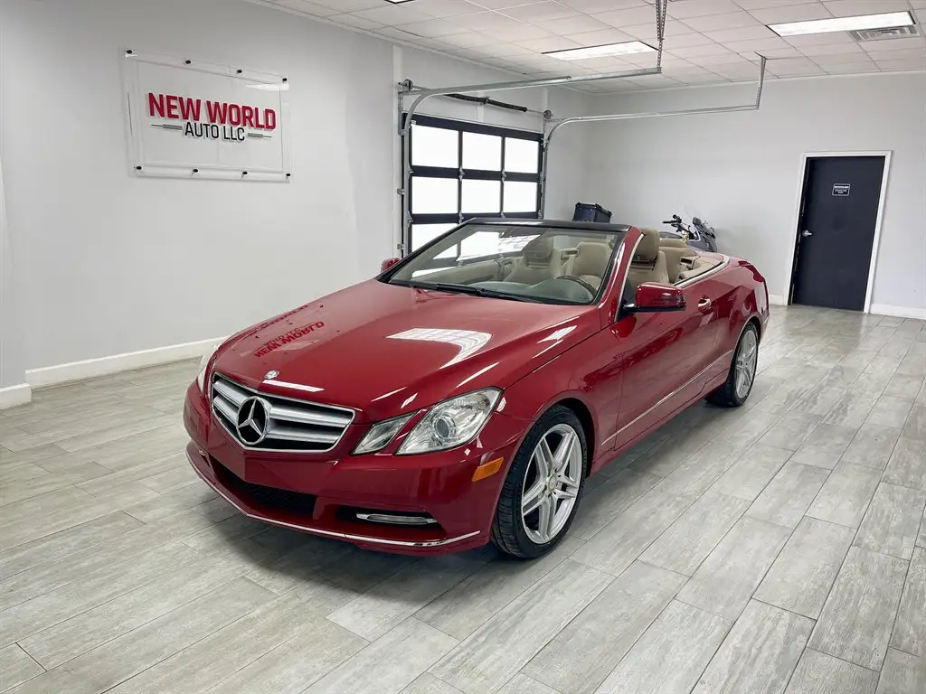 2013 Mercedes-Benz E-Class E350 photo 1