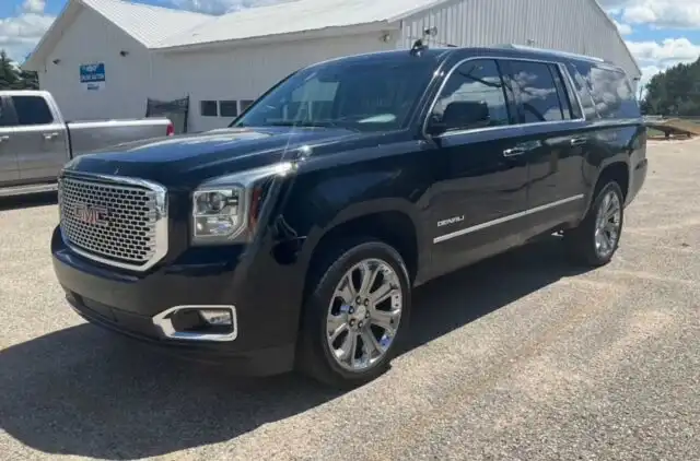 2015 GMC Yukon Denali AWD's photo