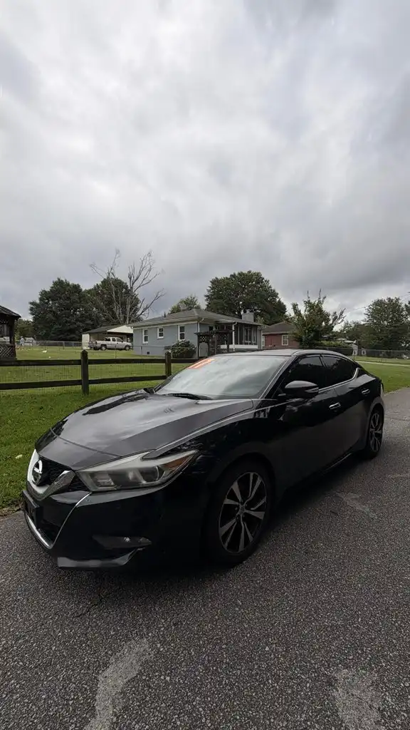 2017 Nissan Maxima 3.5 SV's photo