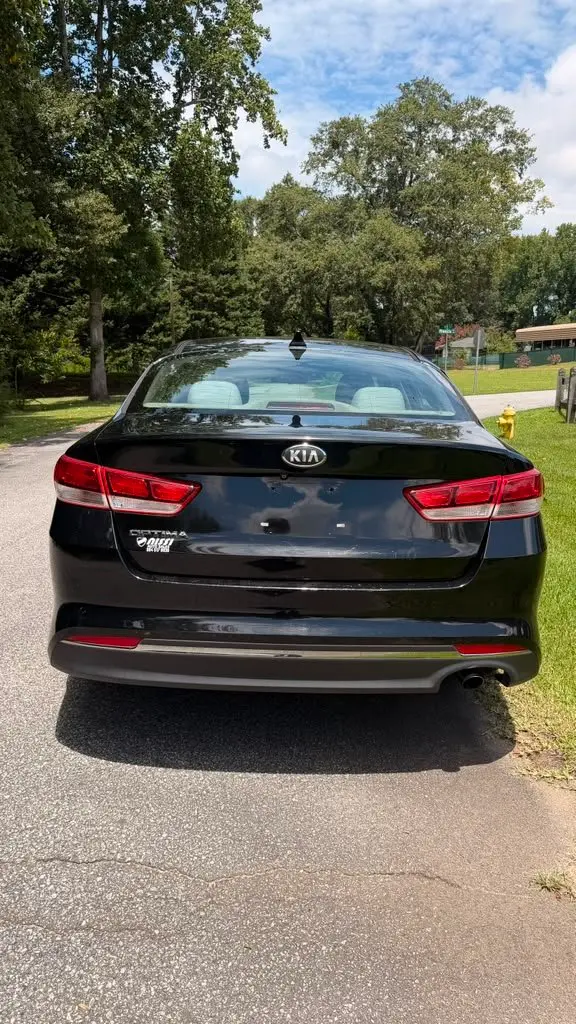 2016 Kia Optima LX AT photo 4