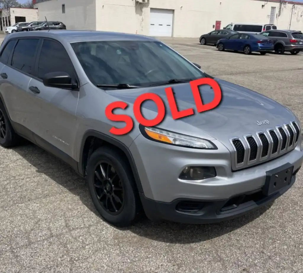 2016 Jeep Cherokee Sport's photo