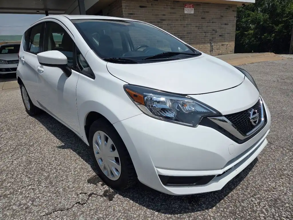 2019 Nissan Versa Note 1.6 SV CVT's photo