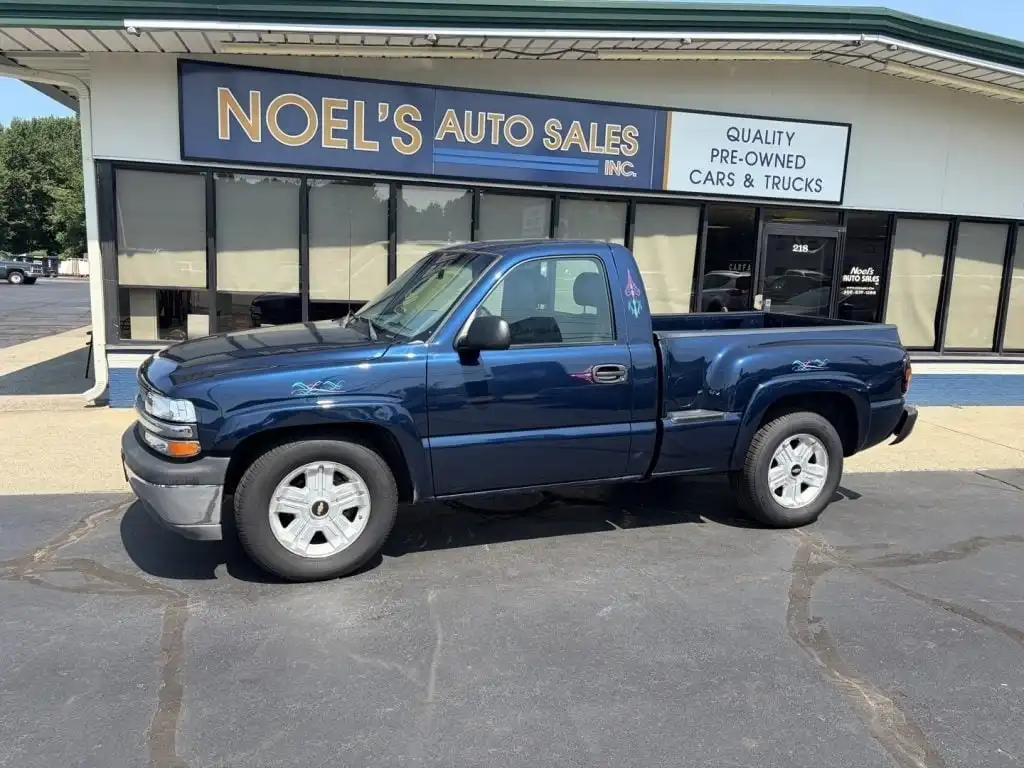 2002 Chevrolet Silverado 1500 Regular Cab SWB's photo