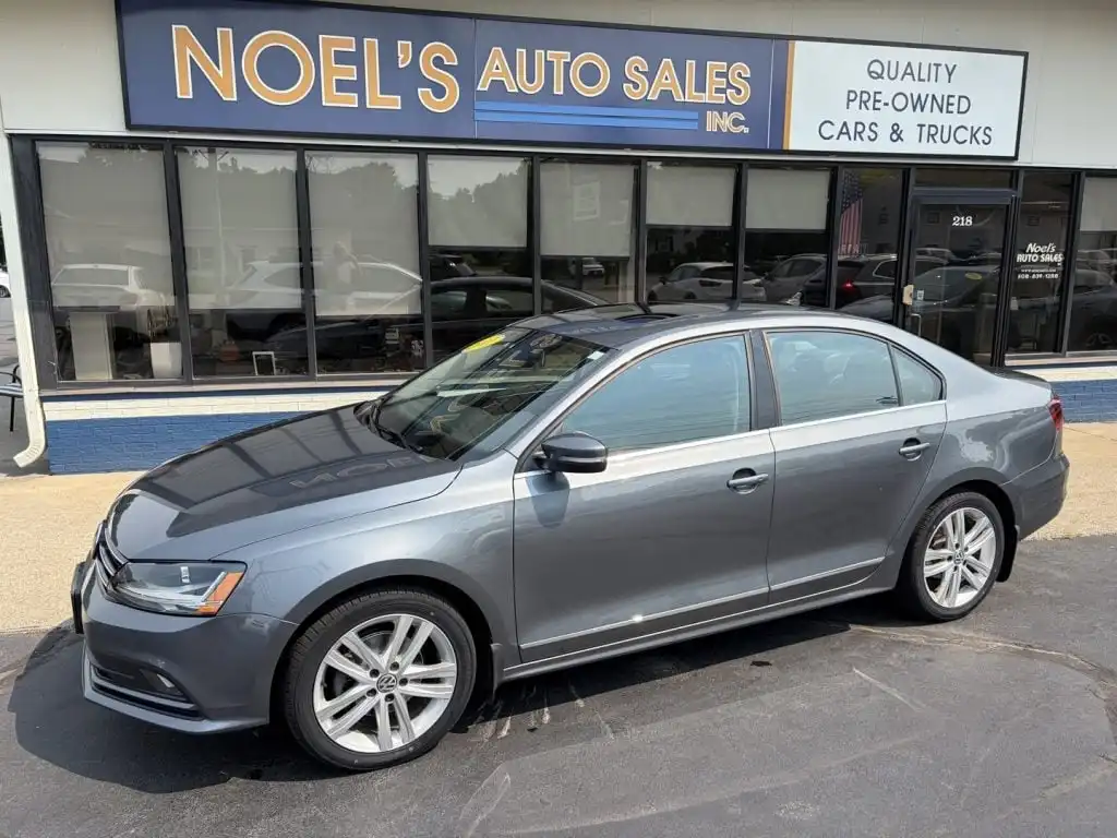 2017 Volkswagen Jetta 1.8T SEL Auto's photo