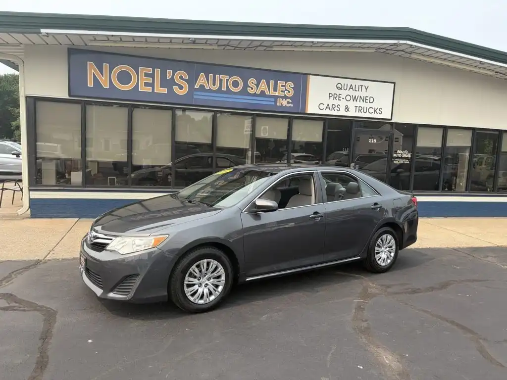 2012 Toyota Camry 2.5 Auto LE's photo