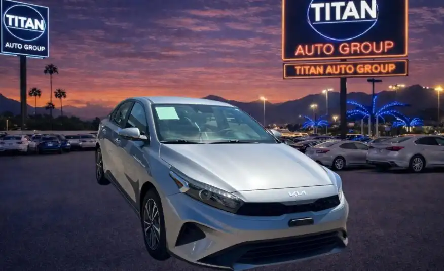 2024 Kia Forte LXS AT's photo