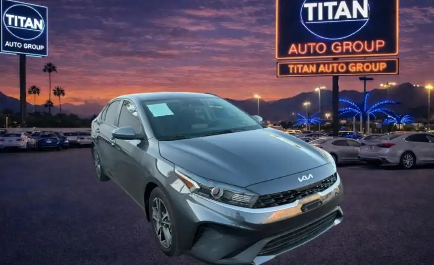 2024 Kia Forte LXS AT's photo