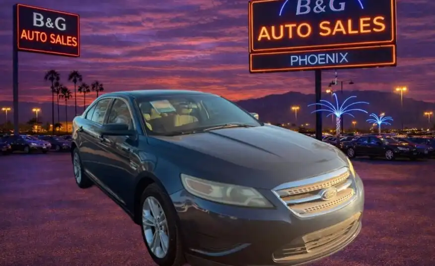 2017 Ford Taurus SE FWD's photo