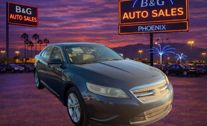 2017 Ford Taurus SE FWD's photo
