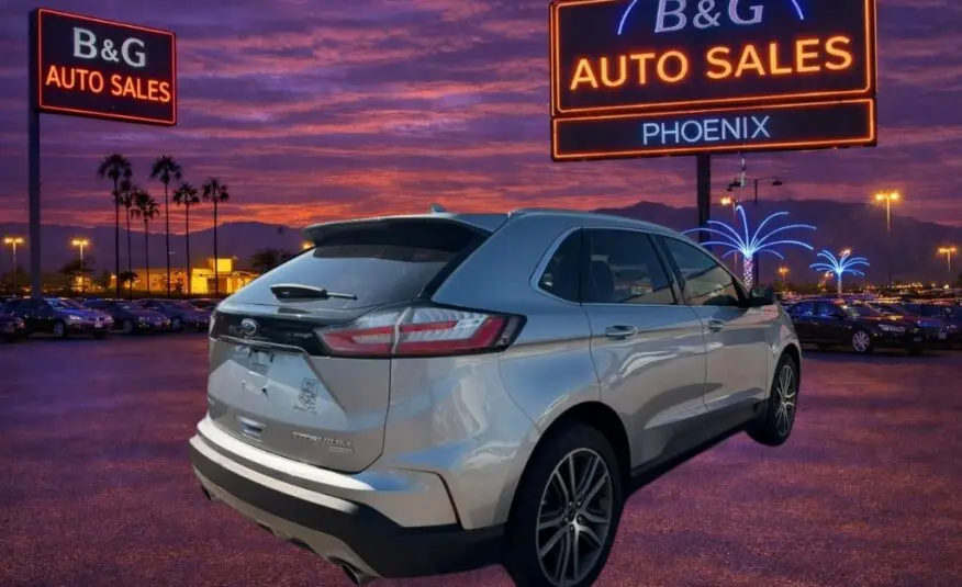 2020 Ford Edge Titanium photo 4