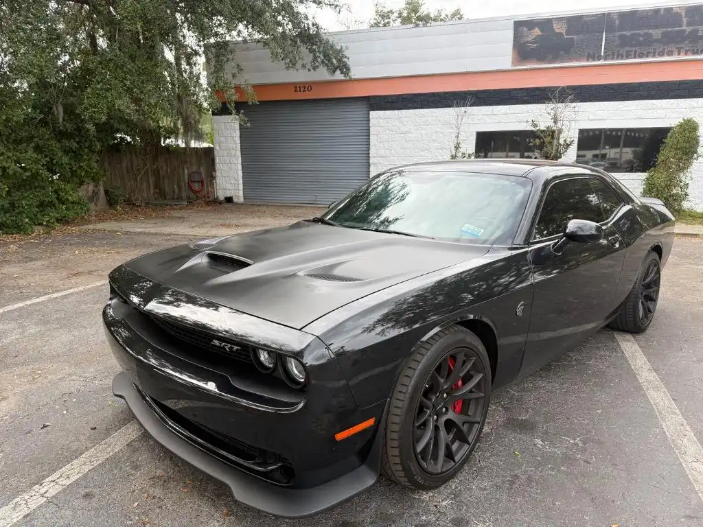2015 Dodge Challenger SRT Hellcat's photo