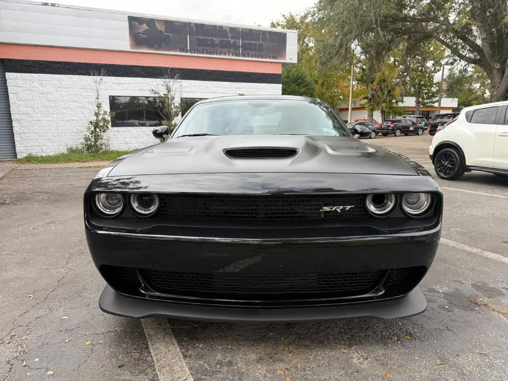 2015 Dodge Challenger SRT Hellcat photo 3