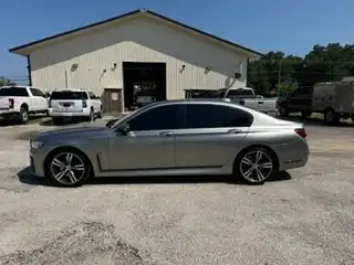2020 BMW 7 Series 740i's photo