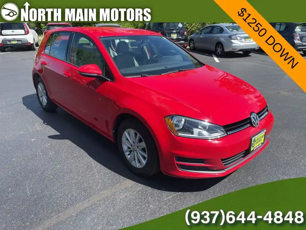 2016 Volkswagen Golf TSI S 4-Door's photo