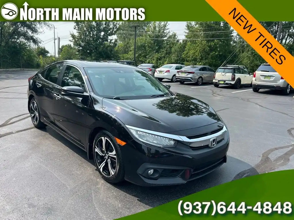 2017 Honda Civic Touring CVT's photo
