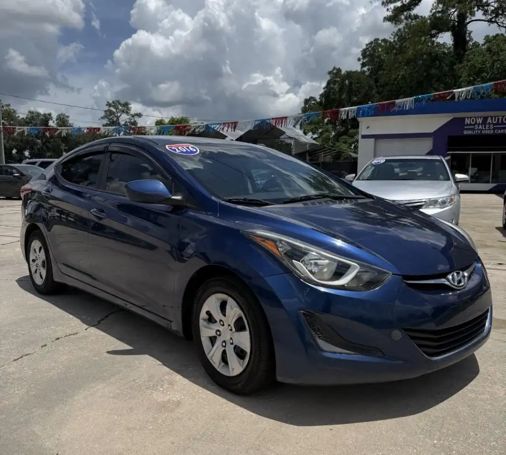 2016 Hyundai Elantra 1.8 SE M T's photo