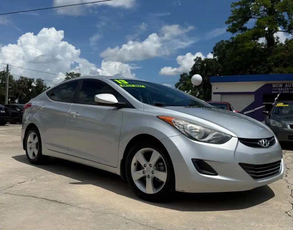 2013 Hyundai Elantra 1.8 GLS M T's photo