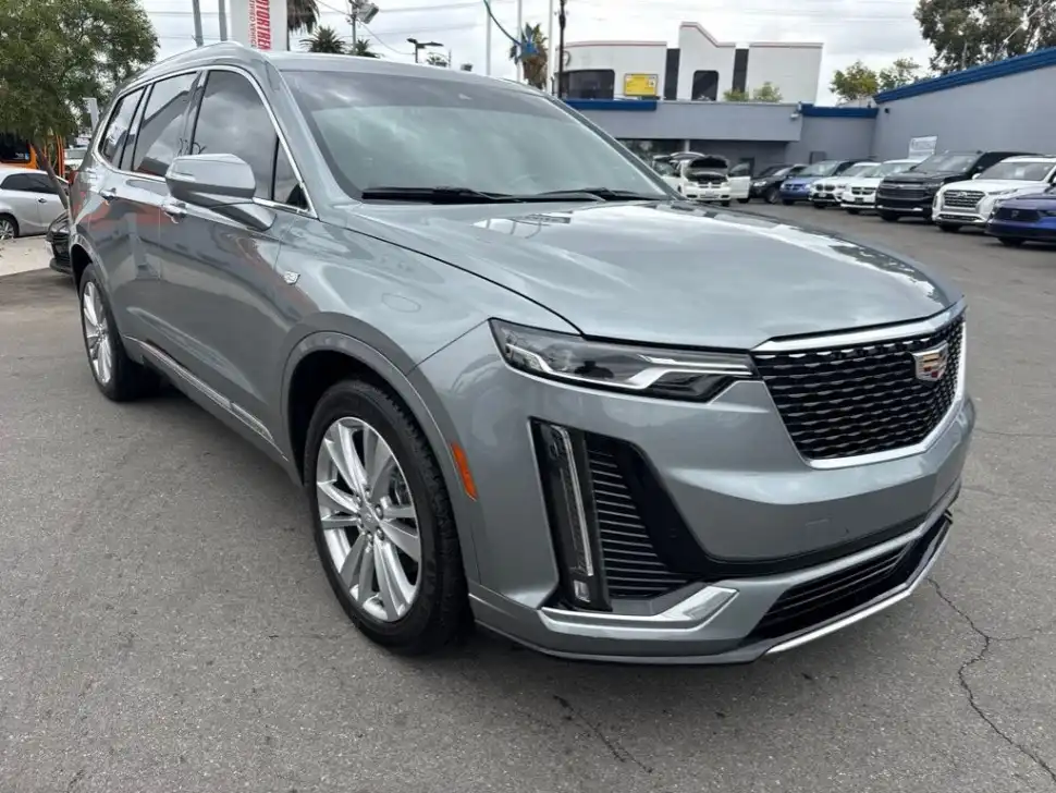 2023 Cadillac XT6 Premium Luxury Auto's photo