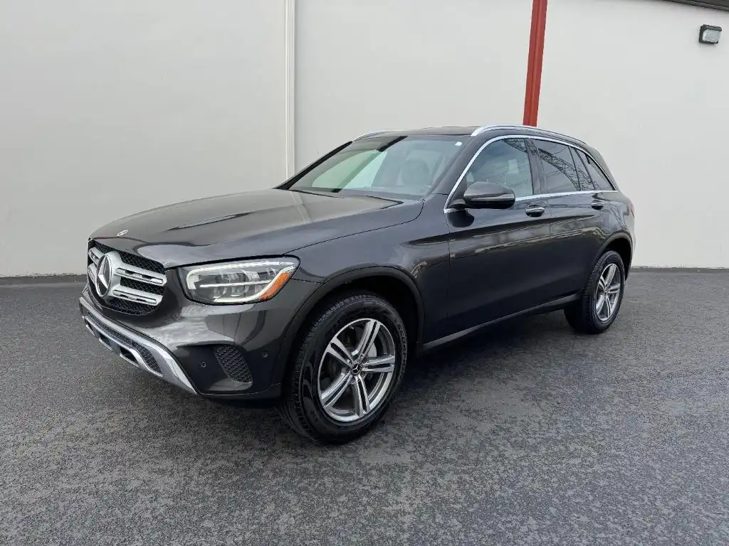2021 Mercedes-Benz GLC GLC300's photo